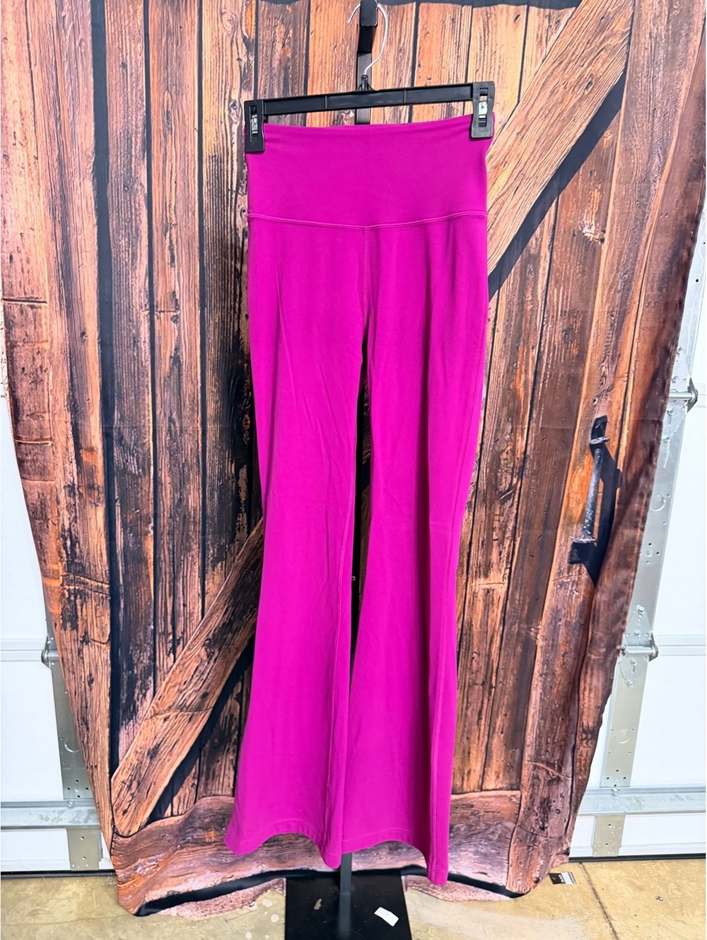Lululemon Women's Magenta Flared Leggings Size 4